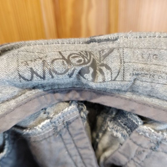 Spyder Widow Chambray Cuffed Hiking Outdoor Walking Shorts LG - Picture 9 of 10